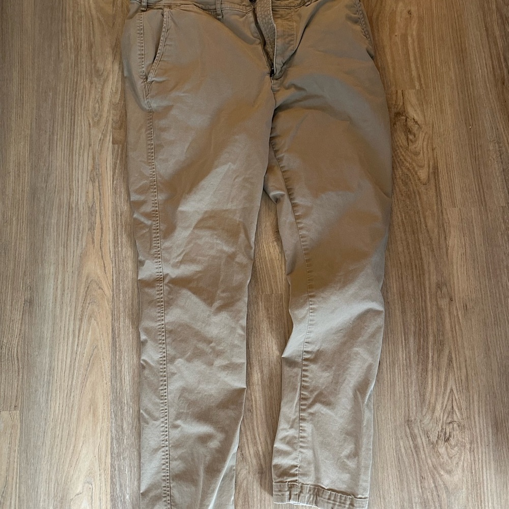 abercrombie and fitch rustin athletic skinny 33x32 chino in khaki